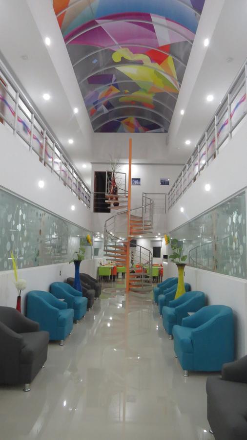 Hotel Yekkan 瓦乌奇南戈 外观 照片